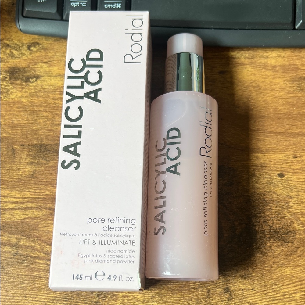 Rodial Pink Pore Refining Cleanser